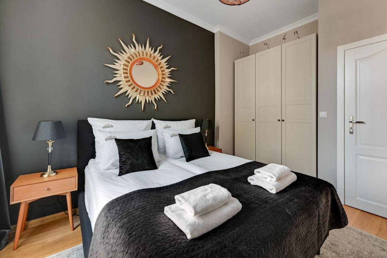 Old Town Ogarna IV Glamour By Downtown Apartments Danzica Esterno foto