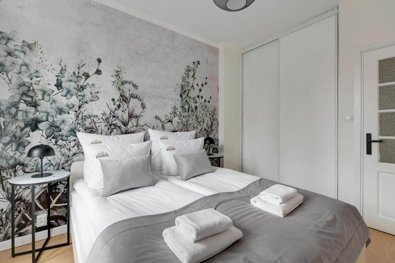 Old Town Ogarna IV Glamour By Downtown Apartments Danzica Esterno foto